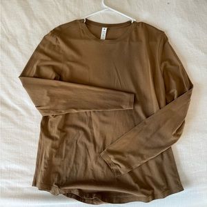 Lululemon Love tshirt